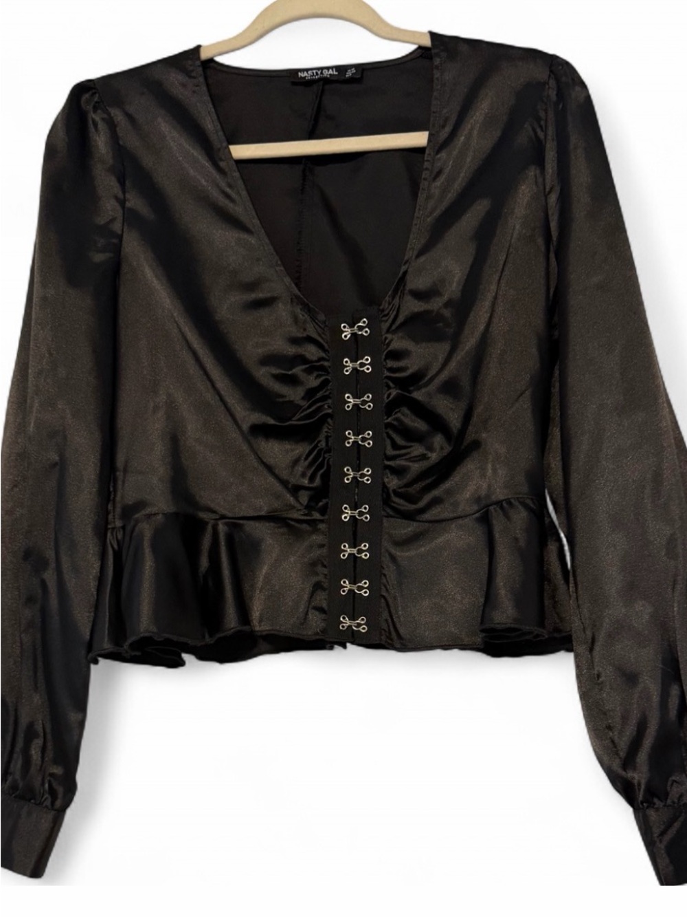 Nasty Gal Black Satin Cropped Ruffle Button V-Neck Women's Blouse Size 8/Med